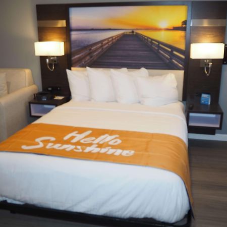 Days Inn By Wyndham Galt - Elk Grove South Dış mekan fotoğraf