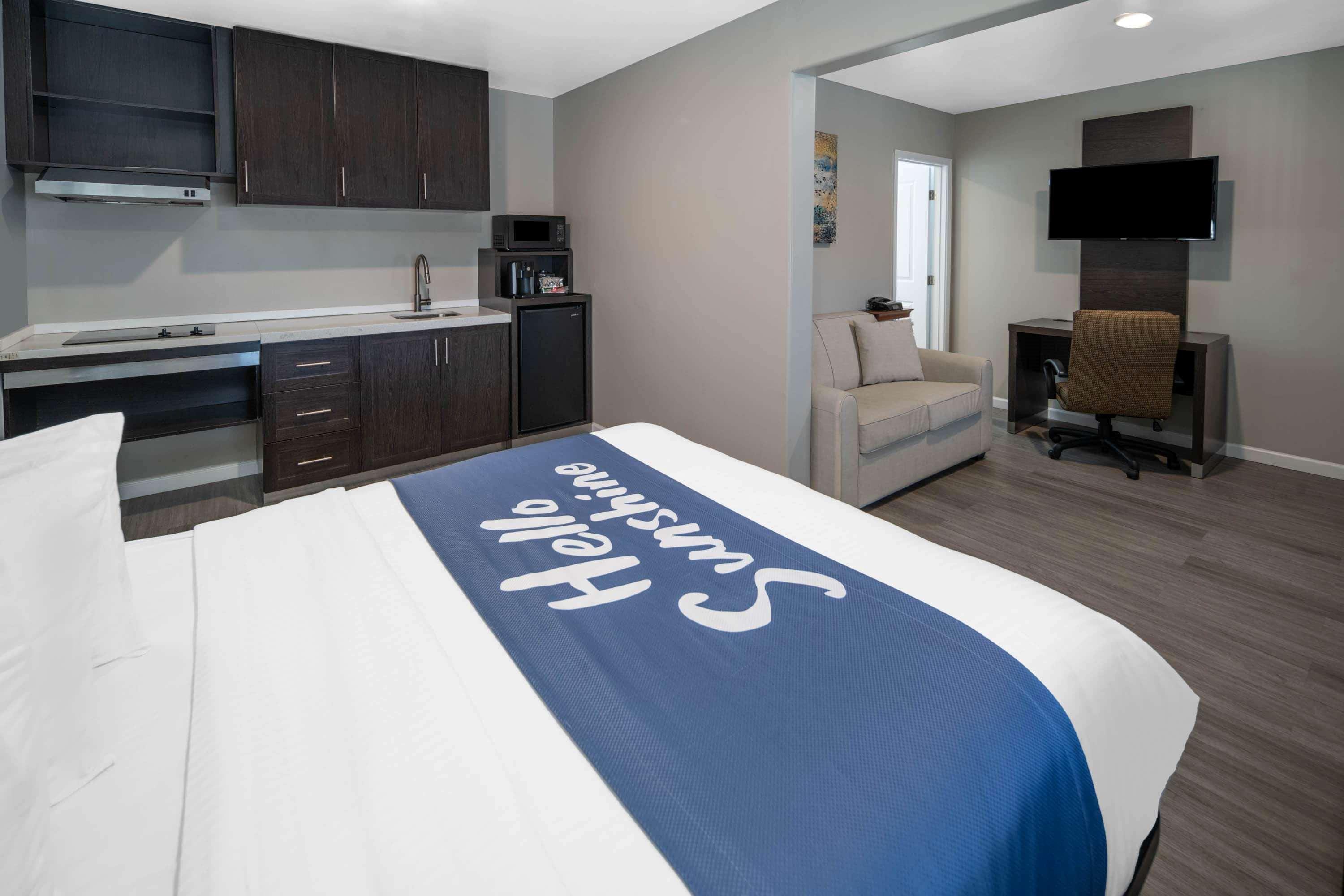 Days Inn By Wyndham Galt - Elk Grove South Dış mekan fotoğraf