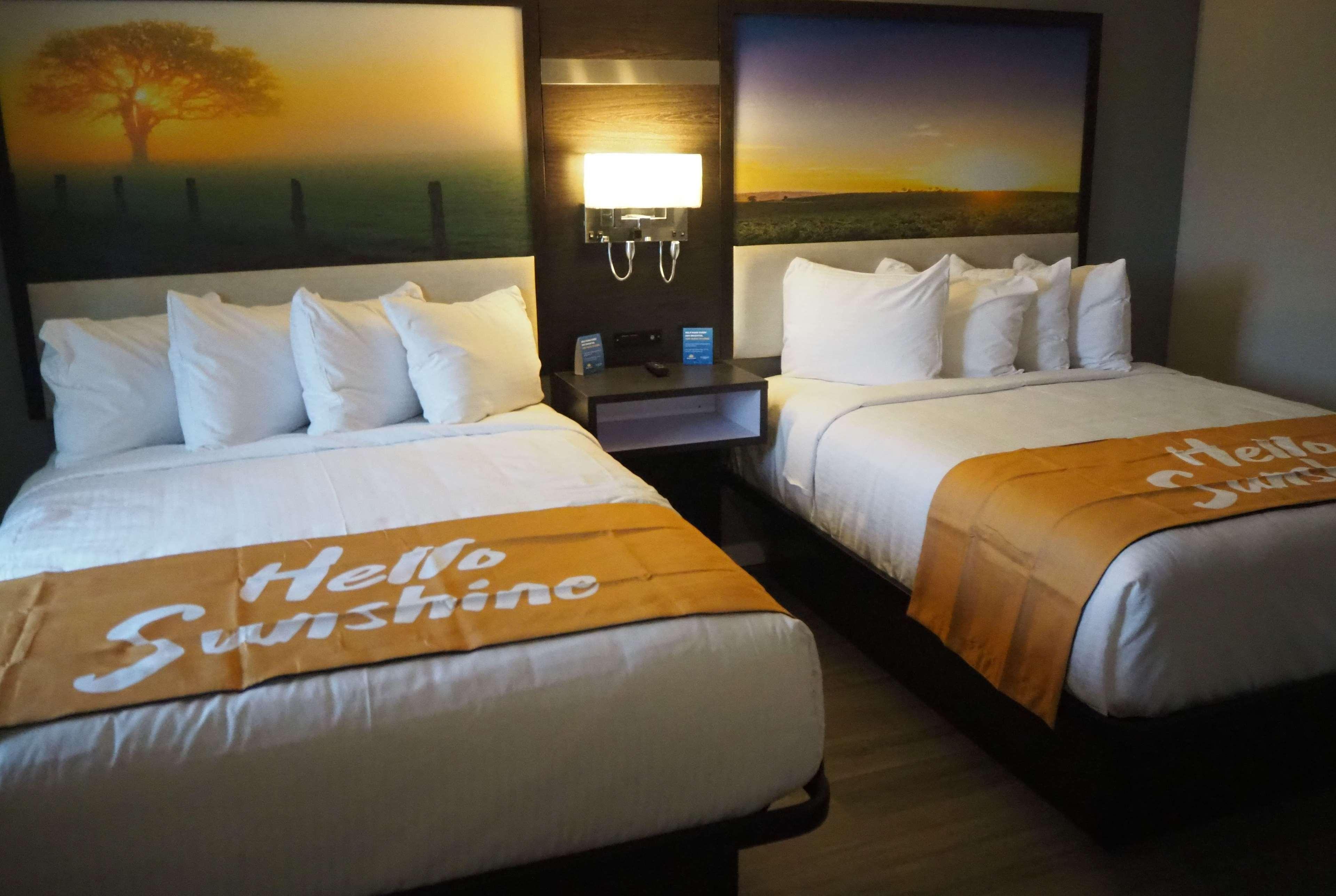 Days Inn By Wyndham Galt - Elk Grove South Dış mekan fotoğraf